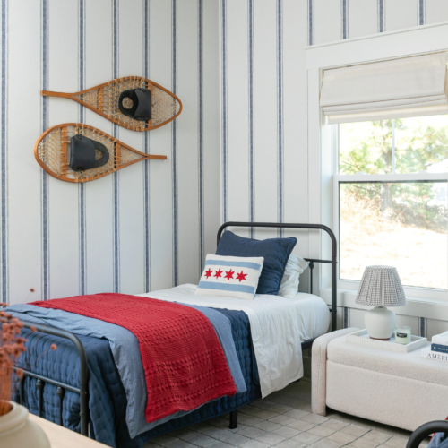 A Classic Cabin Bedroom Design